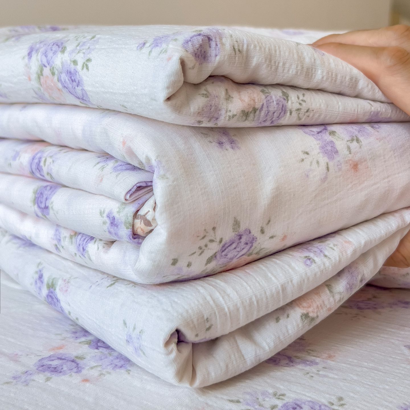 2025 nuevo conjunto de cuatro piezas de cama de doble hilo, sábanas de cama de dormitorio de tres piezas de cama