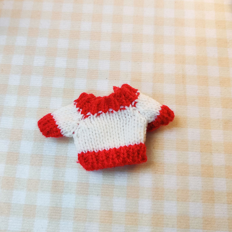 15cm ciego caja pull paño suéter pantalones macaron labubu colgante muñeca suéter Año Nuevo suéter lindo