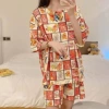 Красный комплект с крупным котом