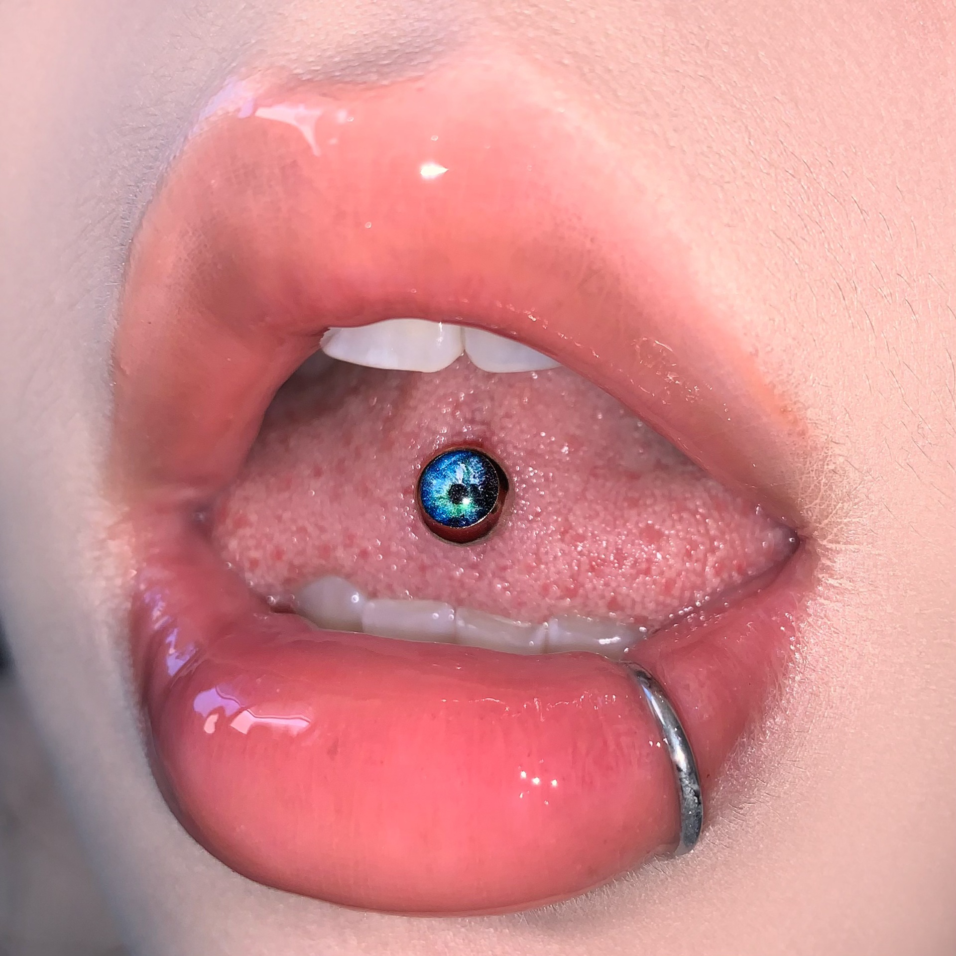 Star Vignetting Magic Eye Tongue Nail Steel Titanium External Thread Tongue Barbell Jewelry Wholesale detail image 10