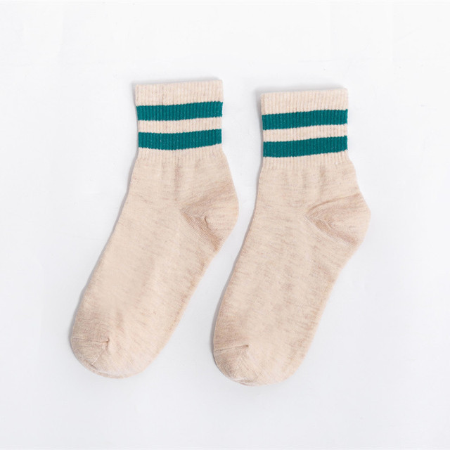 Harajuku Funny Cute High Quality Cotton Striped Crew Happy Socks Colorful Women Socks Retro Yellow White Socks