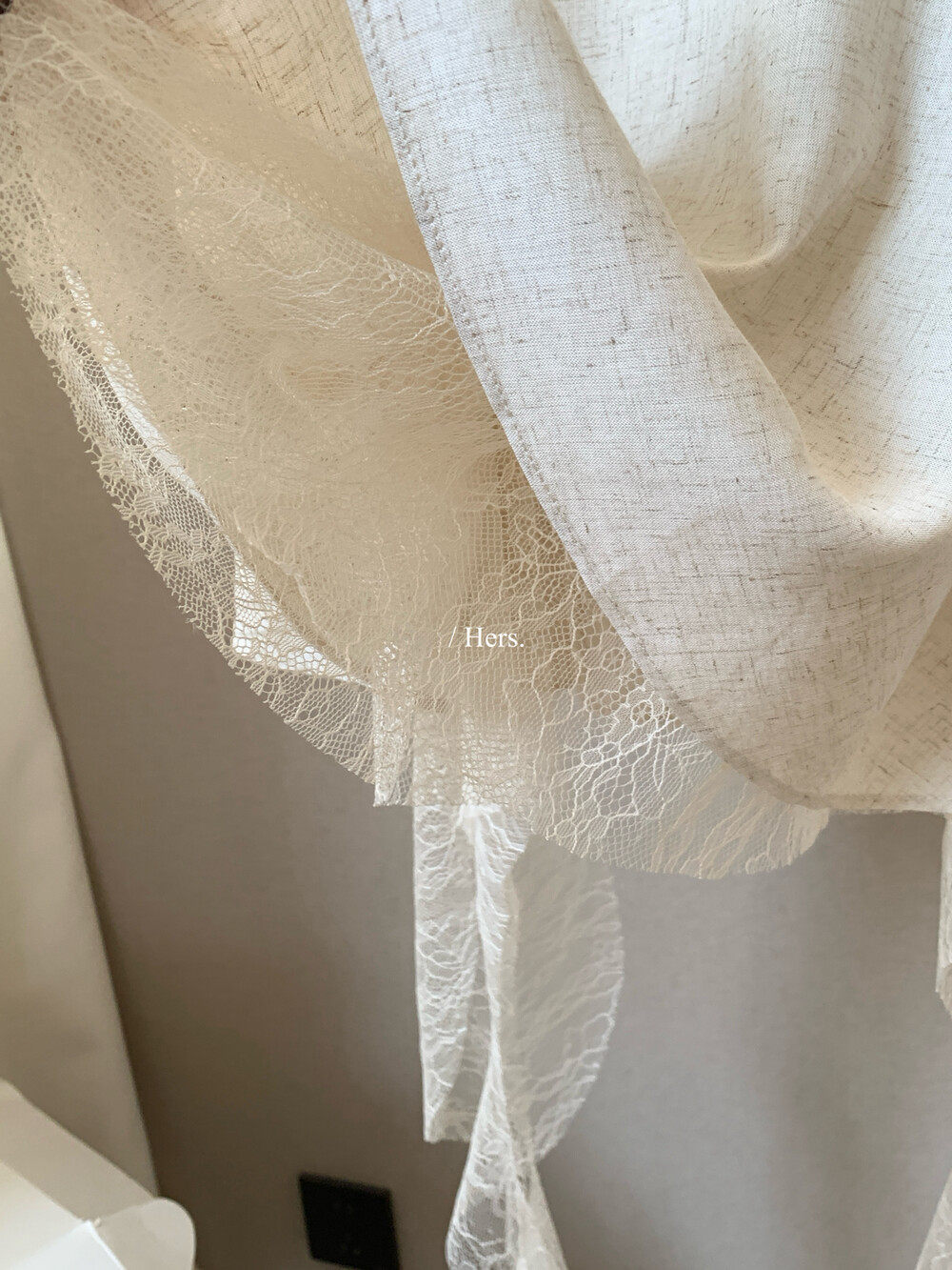 Áo hai dây nữ thiết kế hai mặt mặc được, phối ren, dáng rộng — màu hồng, màu xám, màu vàng, yến mạch chi tiết 11