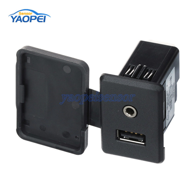 28023-9KF1A suitable for 2015-17 Nissan USB interface AUX socket adapter audio interface 2