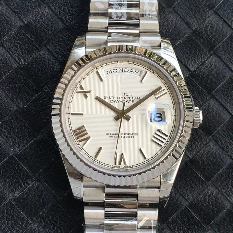 C fábrica N fábrica EW fábrica Lao Jia Domingo calendario doble registro serie reloj mecánico automático Lao venta directa al por mayor