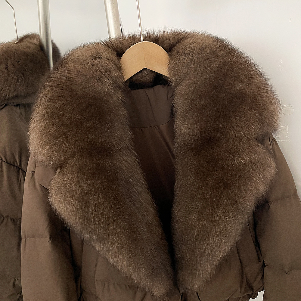 Elegant Short Down Jacket With Fox Fur Trim – Slim-Fit Winter Coat For Women, Detachable Hood & High-End Styling (Black/Brown Options, S/M Sizes)_voghion.com