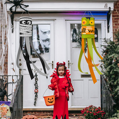 アマゾンの新型ハロウィーン幽霊風筒旗吊鬼幽霊旗防水鬼節屋外装飾品