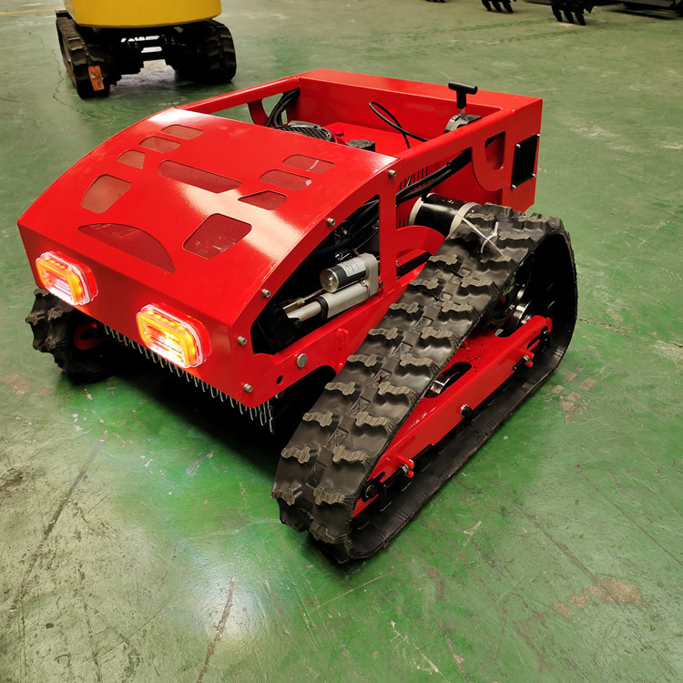 高速公路路边遥控割草机 可爬坡越埂的汽油割草机 草坪修割修剪机