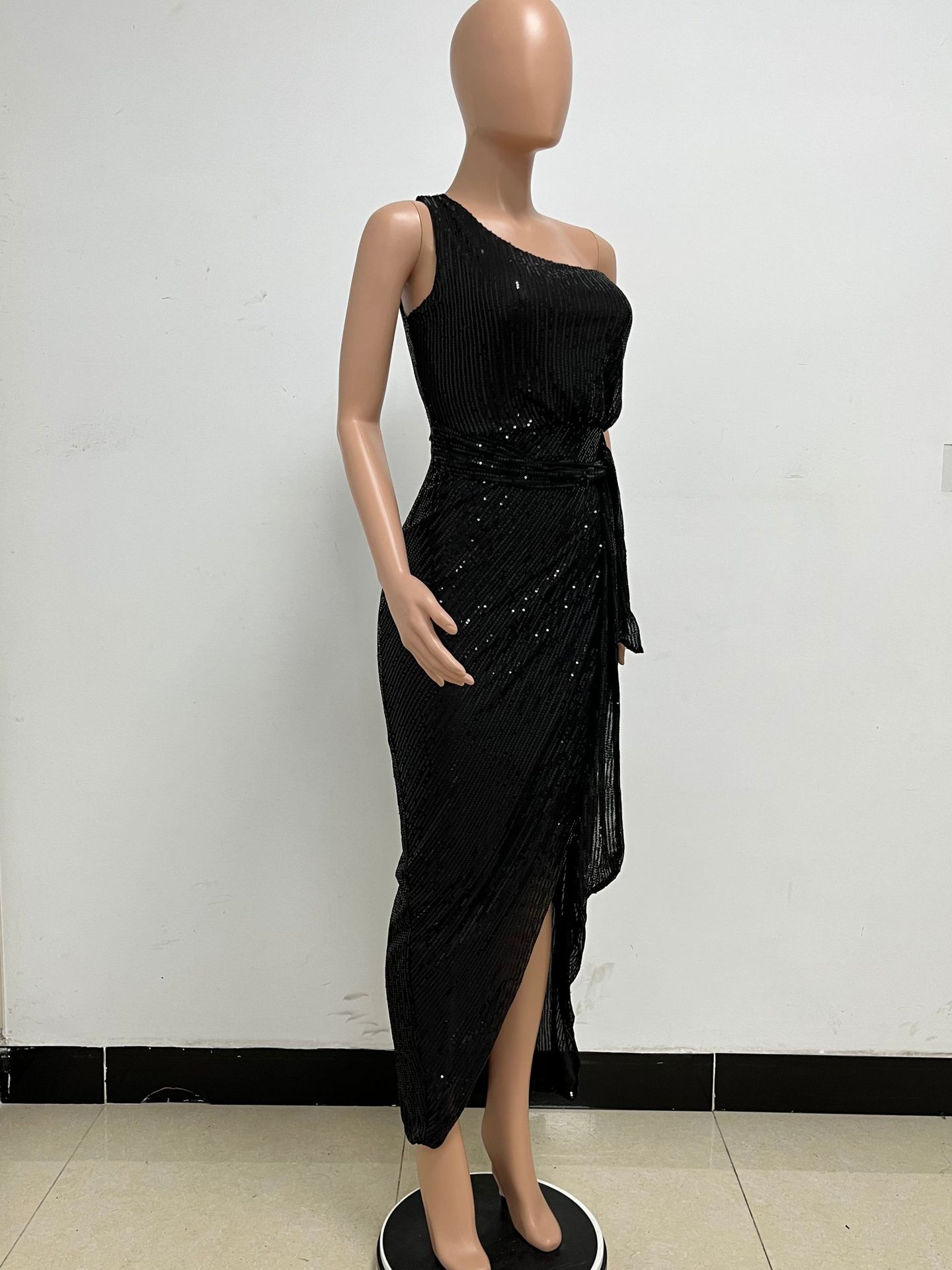 357g Weight Maxi Long Dress Dress Length Type Sleeveless Sleeve Length Sheath Dress Dresses Type Spandex, Polyester Fabric Type High Waist Waist Line Holiday, Daily Occasion Oblique collar Neckline Slim Fit Type Solid Color Pattern Summer Season Women's Gender Elegant, Sexy Style Wholesale Women's Elegant Sexy Solid Color Holiday Daily Oblique Collar Sleeveless Sheath Dress 85