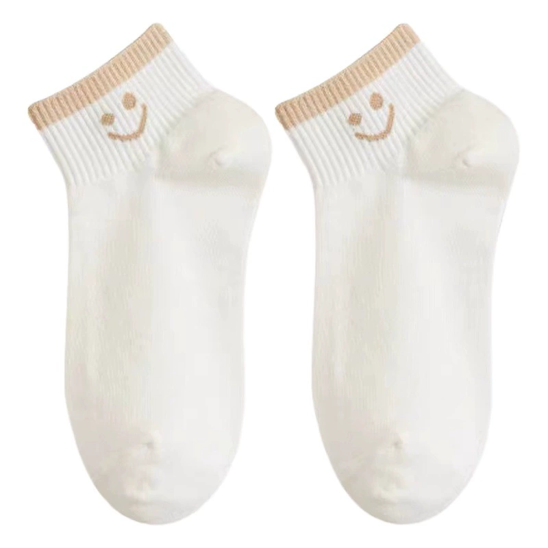 Женские носки для весны и лета, милые универсальные носки-невидимки в японском стиле с улыбающимися смайликами, летние низкие носки в студенческом стиле для весны и лета.