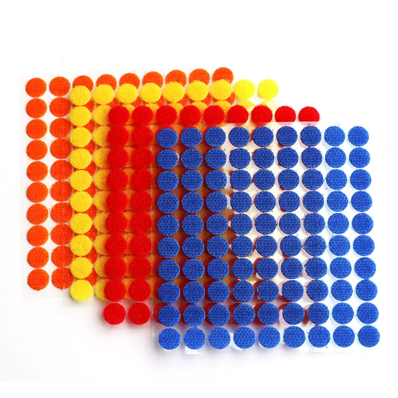 彩色圆形批发不干胶魔术子母贴射出勾背胶玩具安静书豆豆本油烟机