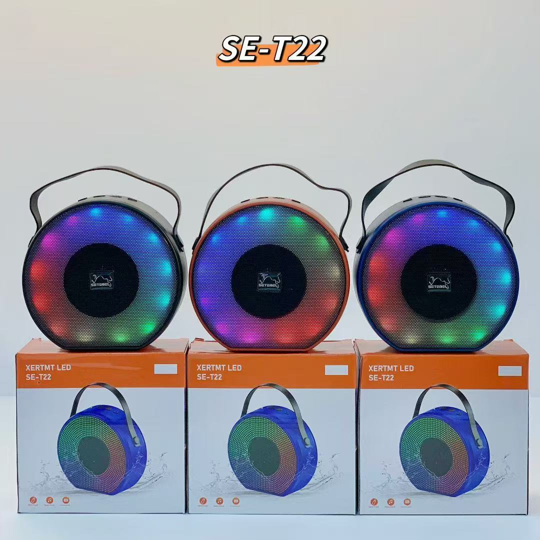 外贸新品SE-T22迷你手提蓝牙音箱户外便携式RGB灯桌面插卡小音响