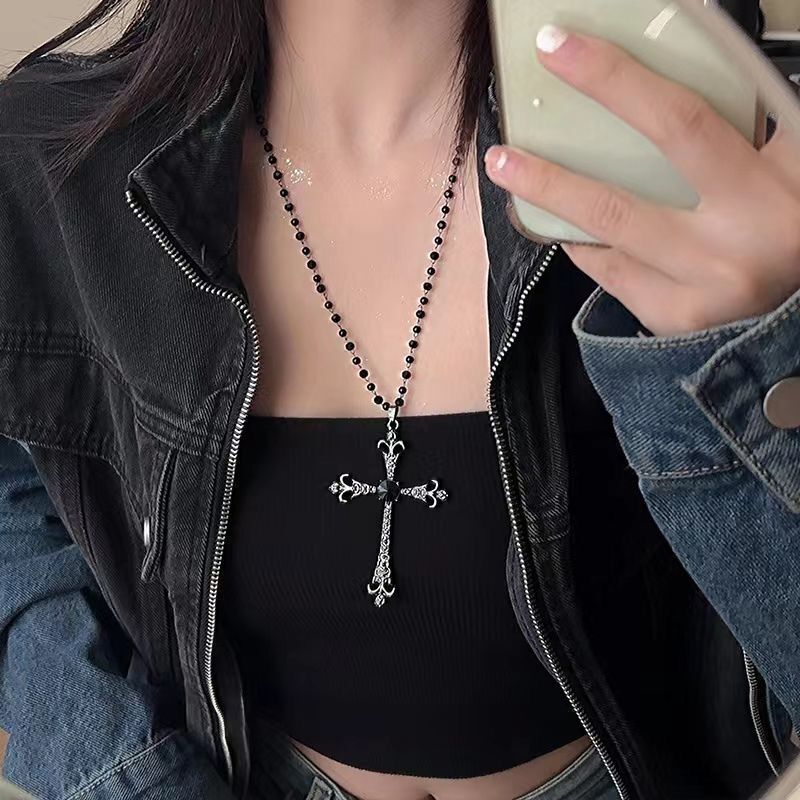 Retro Dark Cross Necklace Women's Subculture Gothic Style Long Diamond Sweater Chain Niche Sweet and Cool Clavicle Chain Retro Dark Cross Necklace Women's Subculture Gothic Style Long Diamond Sweater Chain Niche Sweet and Cool Clavicle Chain