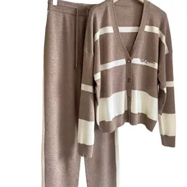 女式羊绒衫;女式羊毛衫;女式针织衫