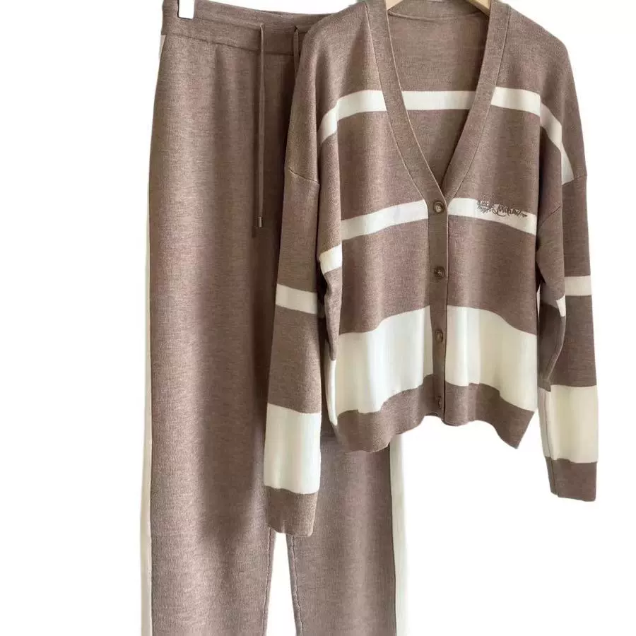 2023春季羊绒针织开衫外套女v领拼色两件套打底毛衣外羊绒混纺