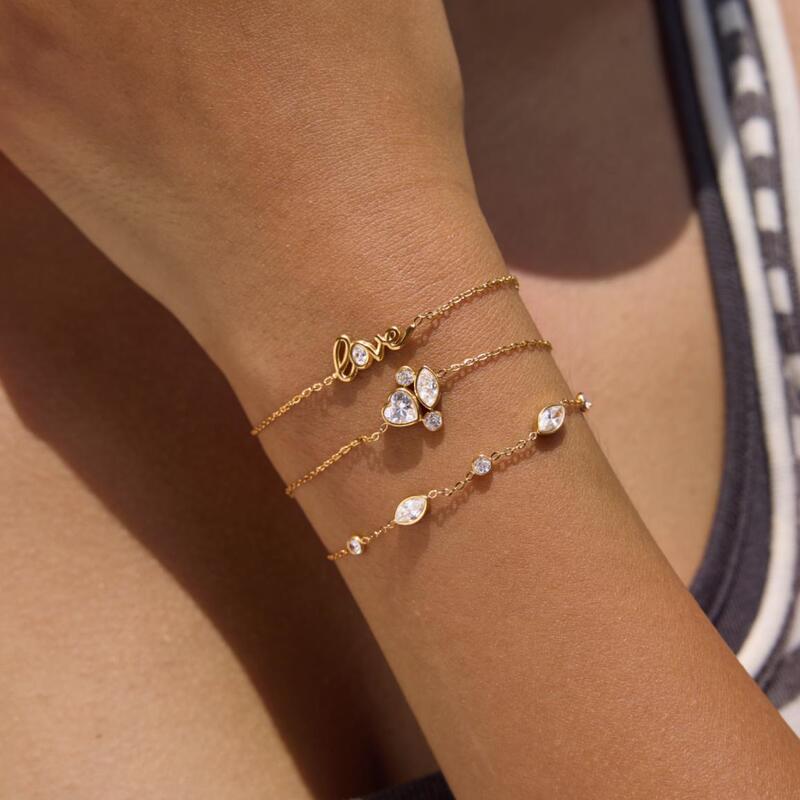 Wanxing European and American 18K Gold Plated Stainless Steel Zircon LOVE Heart Stackable Bracelet Women's Designer Set Wholesale Wanxing European and American 18K Gold Plated Stainless Steel Zircon LOVE Heart Stackable Bracelet Women's Designer Set Wholesale