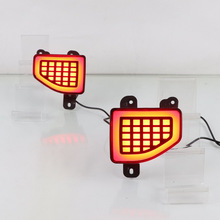 �m���18-22�꼪��JEEP���R�˺�ܟ�LED��ʾ�����D��x܇�����b
