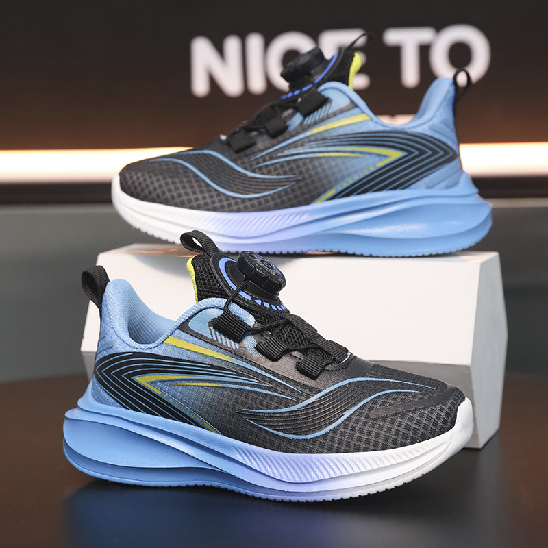 Zapatos para niñas 2025 verano nuevas zapatillas para correr con tabla de carbono de conejo rojo 2025 nuevas zapatillas de deporte transpirables de malla para niños