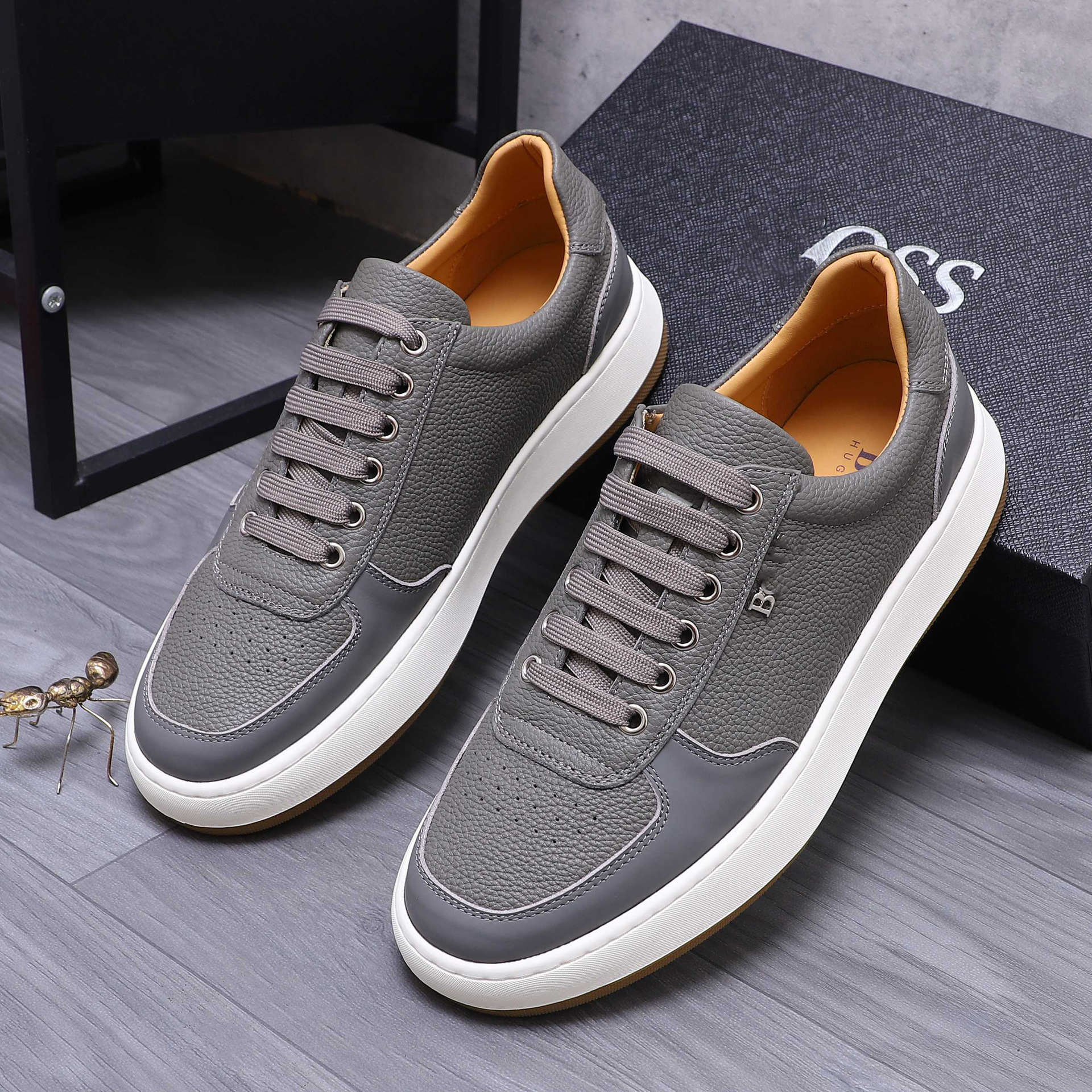 Men's Genuine Leather Casual Shoes Comfortable Versatile Low-top_voghion.com