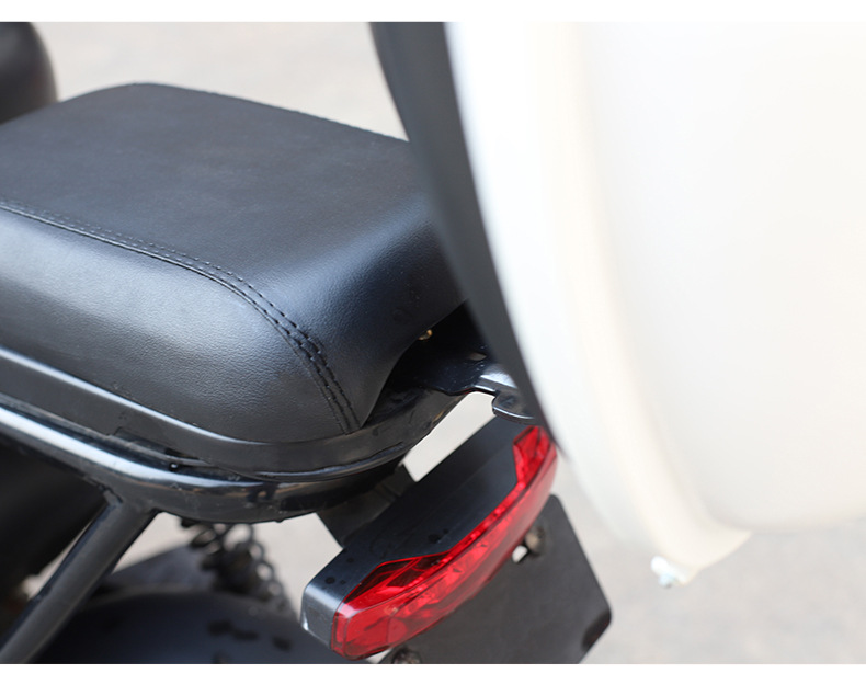 Universal Electric Vehicle Trunk Suitable for Yadea, Niu, and Aima Small Electric Scooters Rear Storage Trunk