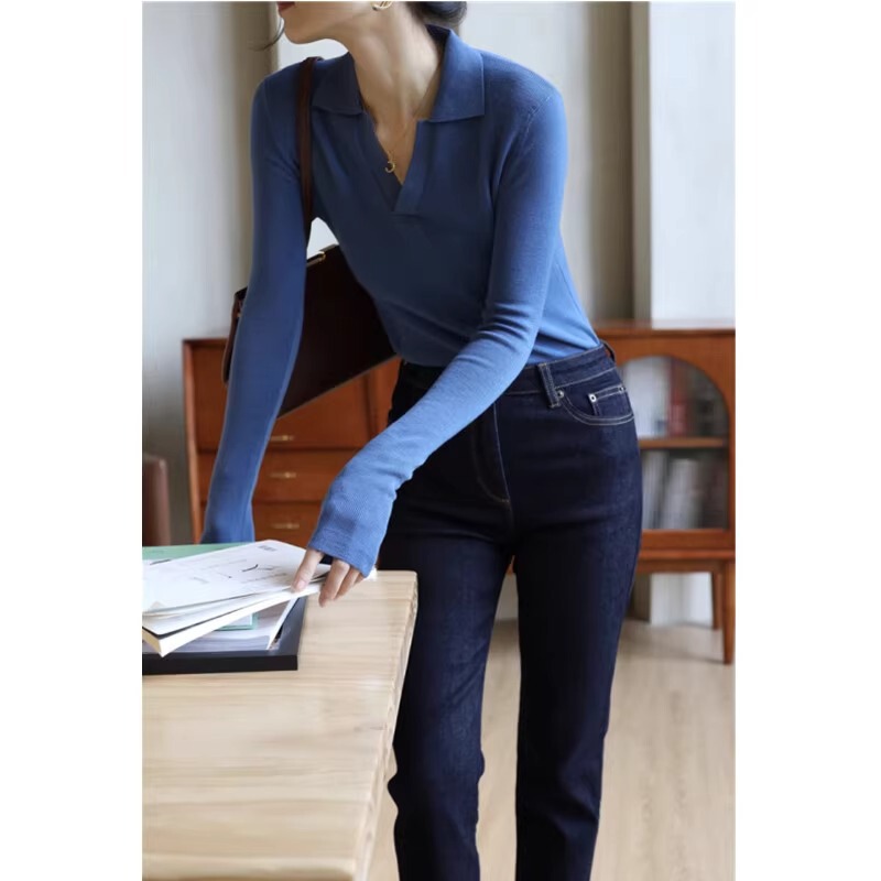Polo Knitted Base Shirt Klein Blue Elegant Sweater Women's Autumn Slim-fit Slimming V-neck Niche Inner Top Polo Knitted Base Shirt Klein Blue Elegant Sweater Women's Autumn Slim-fit Slimming V-neck Niche Inner Top