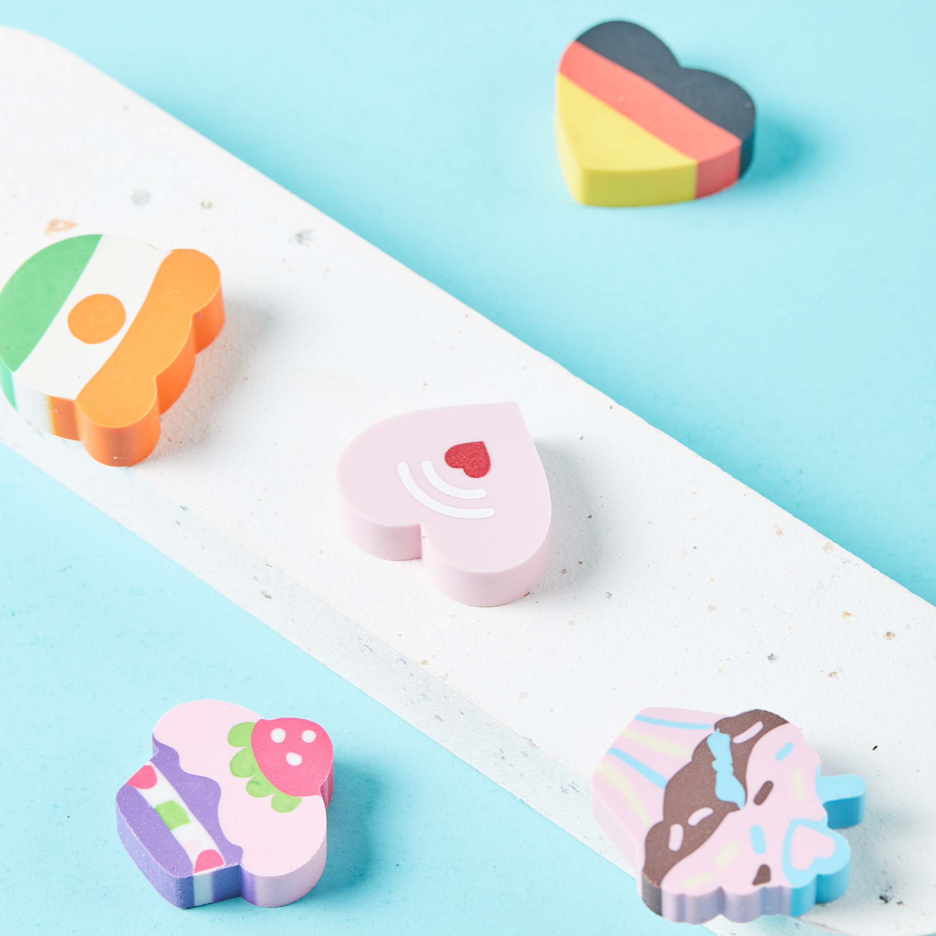 Banderas de dibujos animados pastel de dibujos animados borracha borracha estudiantes borracha material de estudio al por mayor