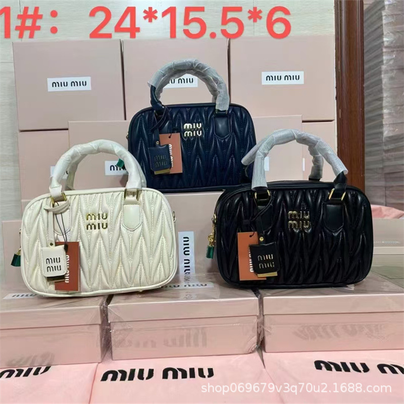 Miu2026 New Style Light Luxury Pleated Bowling Bag Women's Handbag Shoulder Bag Fashionable Versatile Niche Design High-End