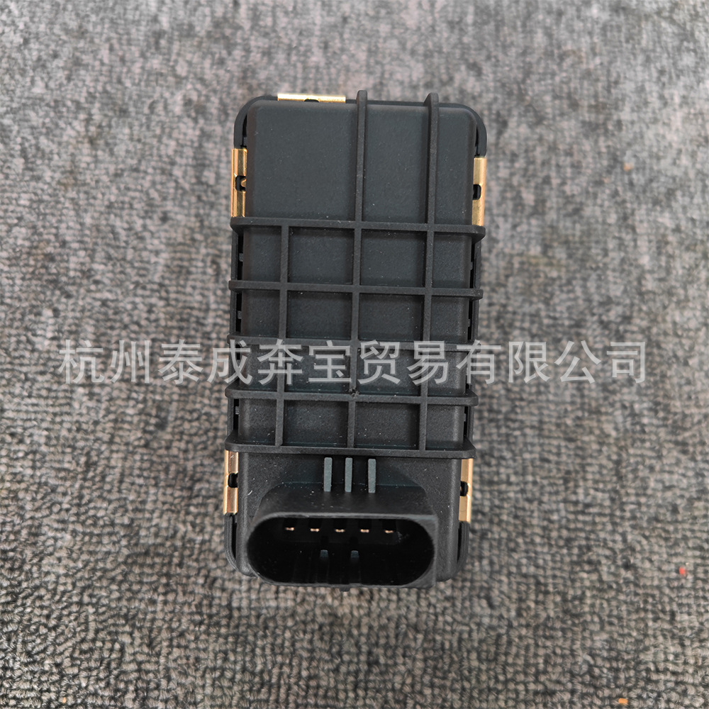 6Nw009550-24 G77 Turbocharger Solenoid Valve Electronic Control Valve Discovery 3.0t Actuator G-77