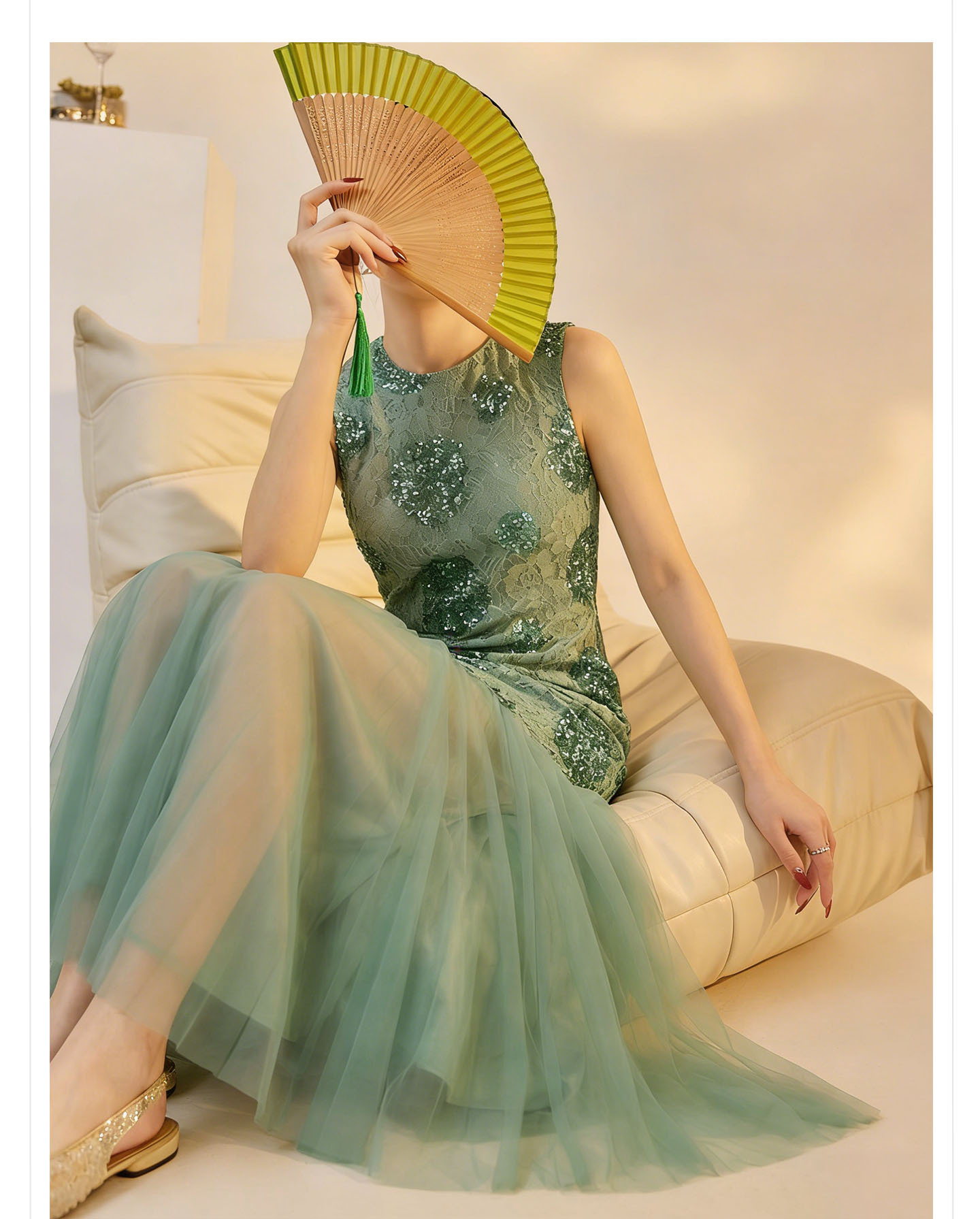 Váy maxi không tay họa tiết hoa nhỏ phối sequin lấp lánh phong cách tân Trung Hoa — Xanh lá cây nhạtcolor chi tiết 2