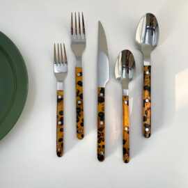 新款琥珀纹刀叉勺餐具套装夹柄铆钉亚克力手柄牛排刀叉套装