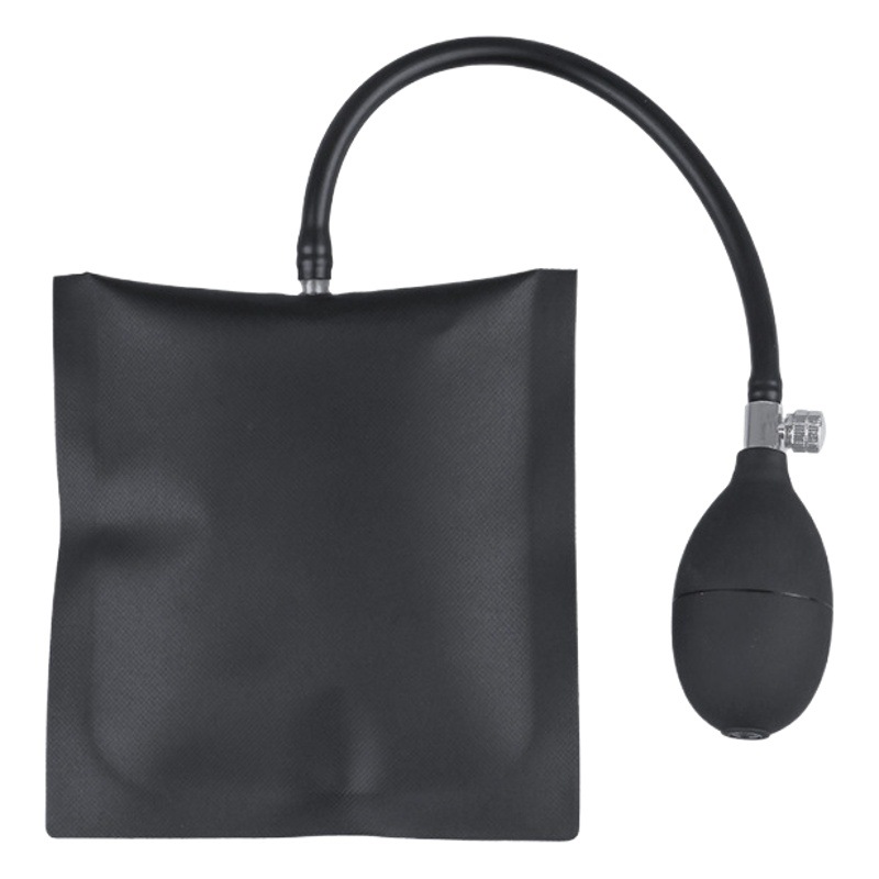 ドアと窓にエアマットを取り付けて素早く位置決めします。