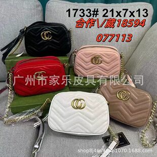 Camera, small equipment bag, box with diamond pattern, capacious universal shoulder bag