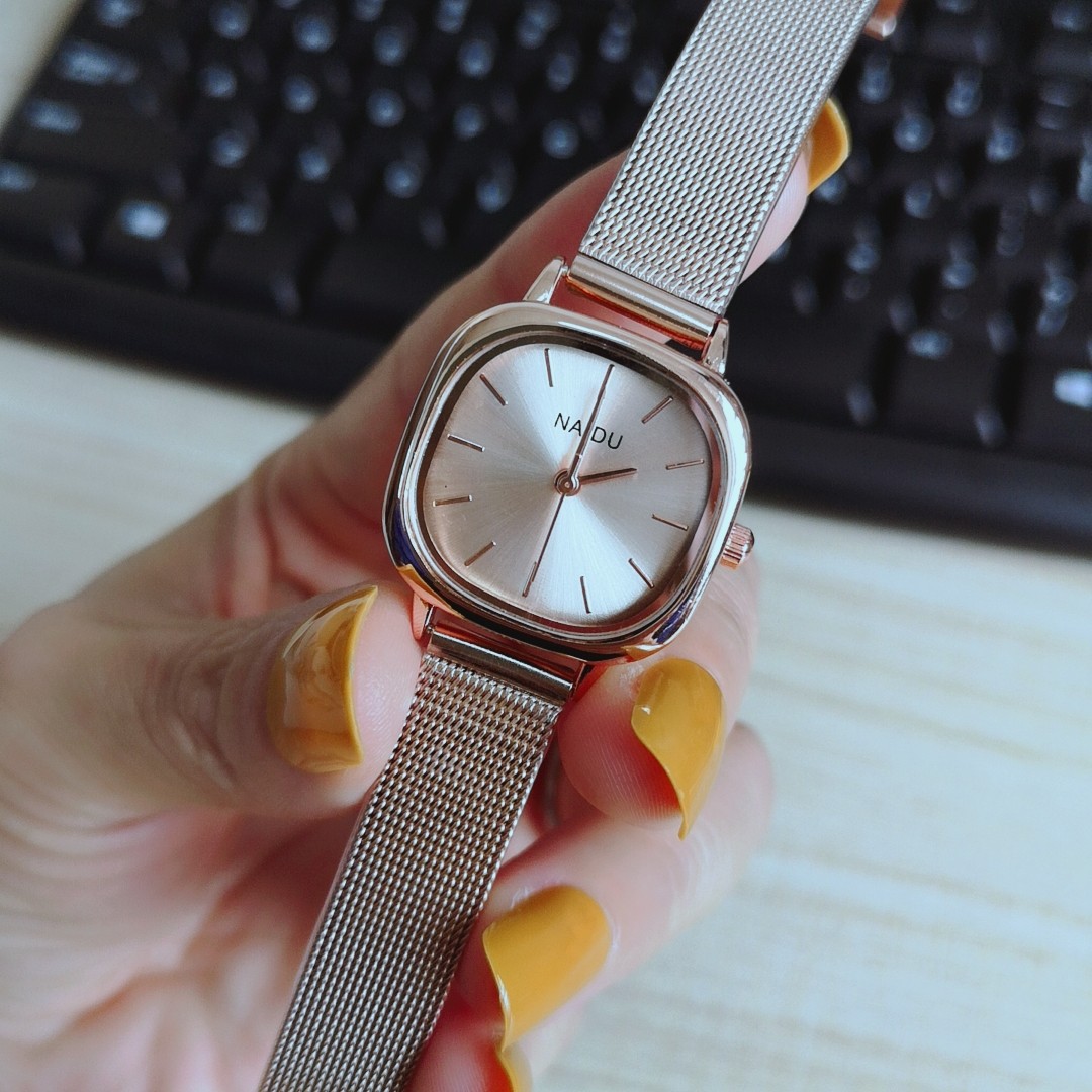 Square Dial Shape Casual, Daily Occasion Simple Style Solid Color Buckle Quartz Watch Women's Watches