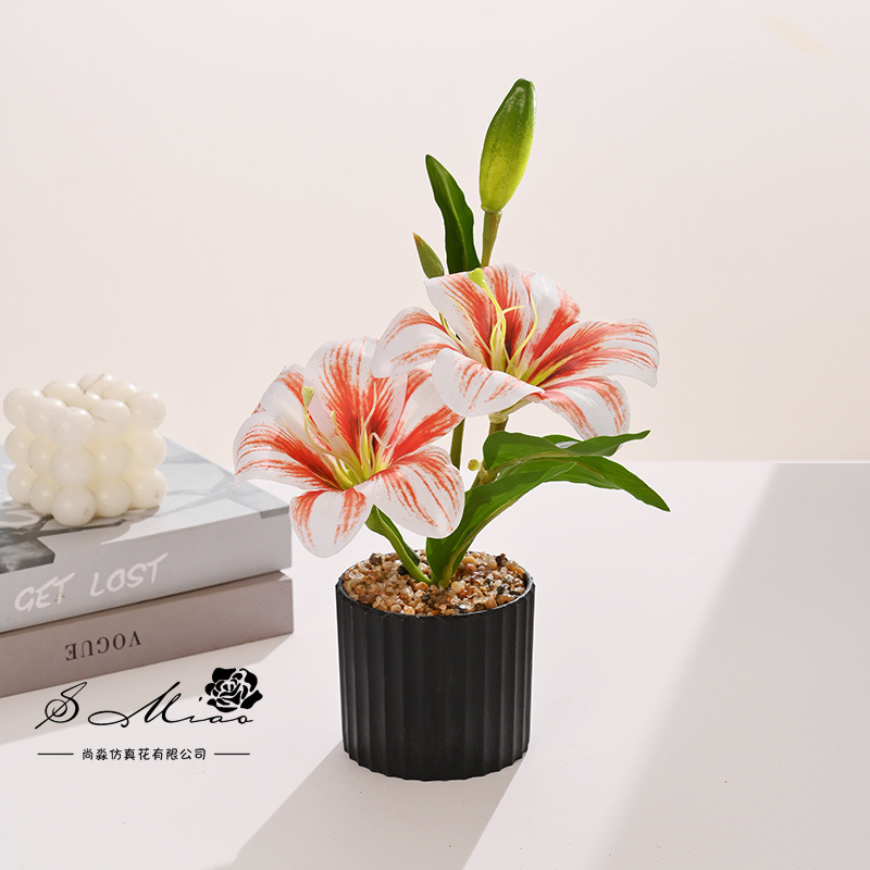 Flores falsas de tres cabezas sensación de lirio pequeño bonsai simulación flor de moda decoración creativa plantación verde artificial simulación maceta image 3