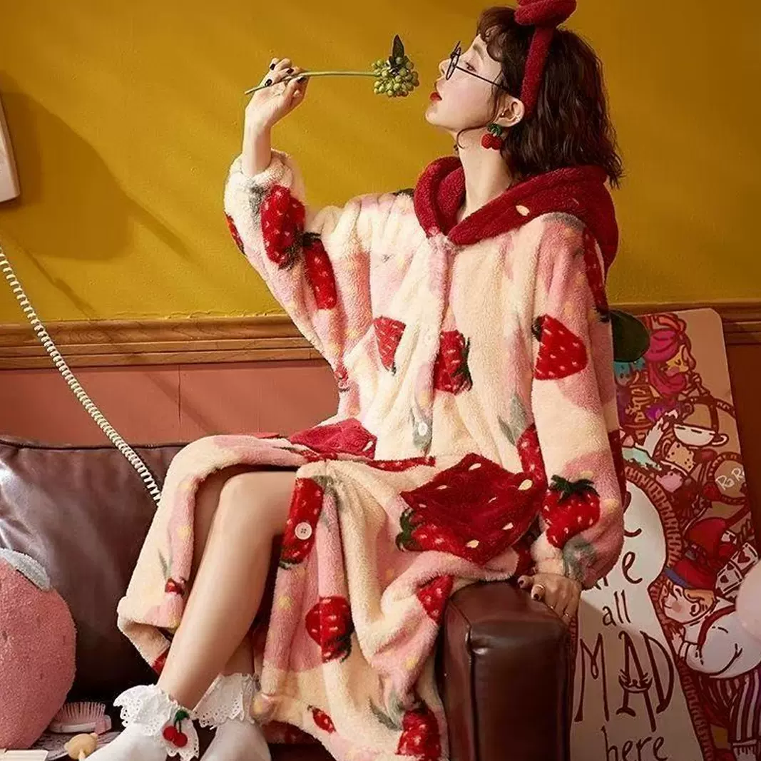 大草莓睡衣女冬季睡袍加厚保暖秋天学生可爱浴袍韩版加绒加厚长款