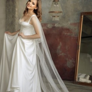 2025 New Mesh Shawl Bridal Dress Accessories Pure Color Tail Cape Outdoor Wedding Photography Props and Clothing