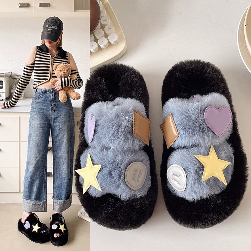 Милые тапочки-шлепанцы на толстой подошве с мехом для женщин, подходят для улицы, новая модель осень-зима 2025, домашние плюшевые хлопковые тапочки.