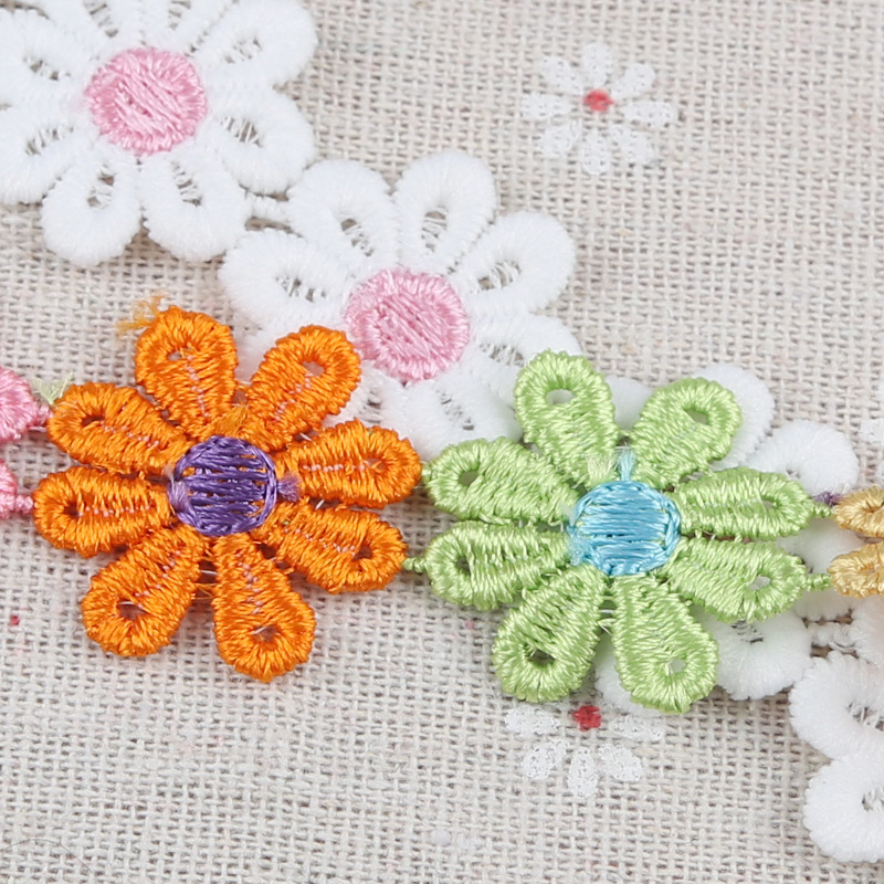 Pequeña flor encaje accesorios ropa decorativa encaje tela hecha a mano DIY agua soluble blanco borla encaje material