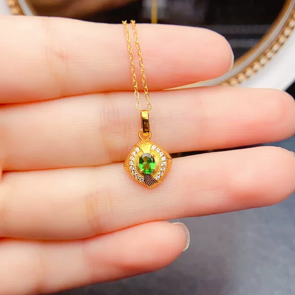 New Natural Diopside Pendant S925 Silver Inlaid Main Stone 3*4mm Versatile Popular Hot Style Women's Jewelry Wholesale