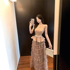 ニットセータースリムノースリーブTシャツレディース夏タイトウエストニットベストデザインスリムで多用途なトップ