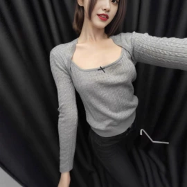 女式牛仔裤;休闲裤;女式T恤