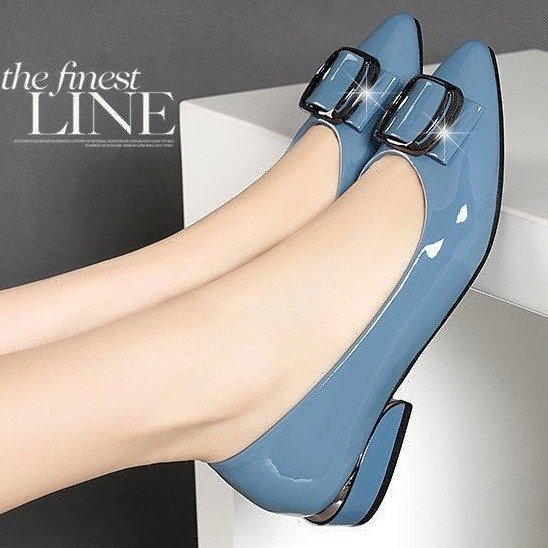 Zapatos de cuero plano de tacón bajo para mujeres 2024 primavera nuevos tacones gruesos y poco profundos zapatos de cuero para mujeres de trabajo