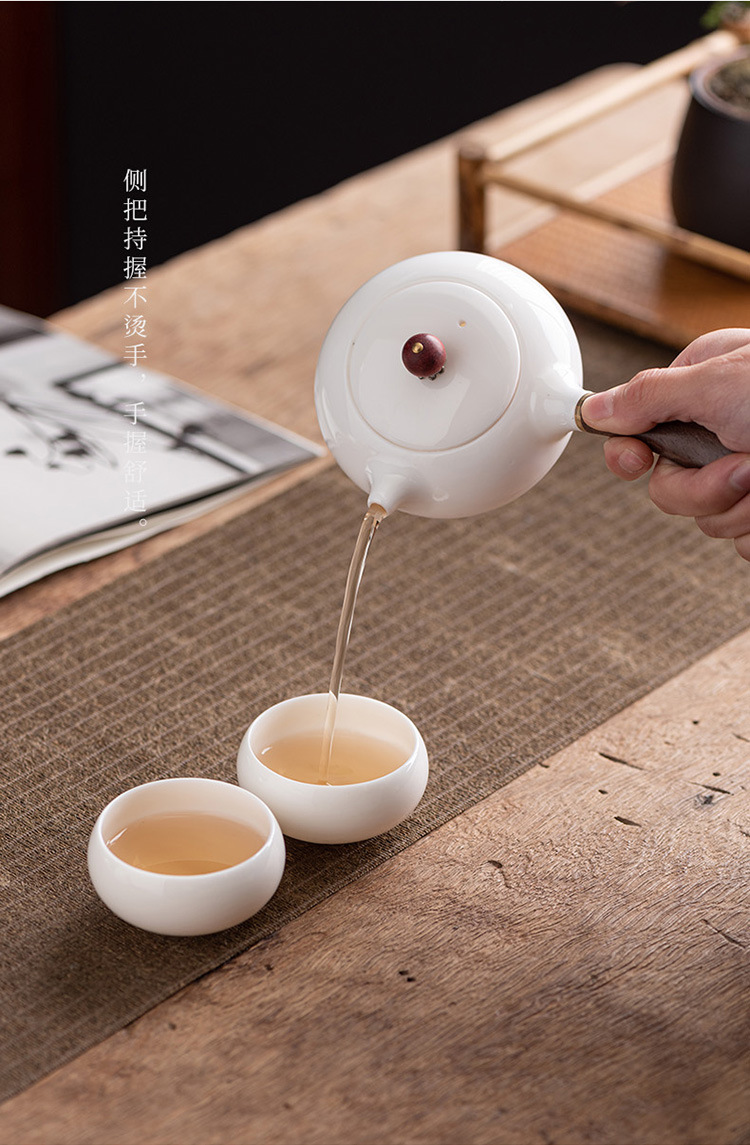 白瓷茶壶_13.jpg