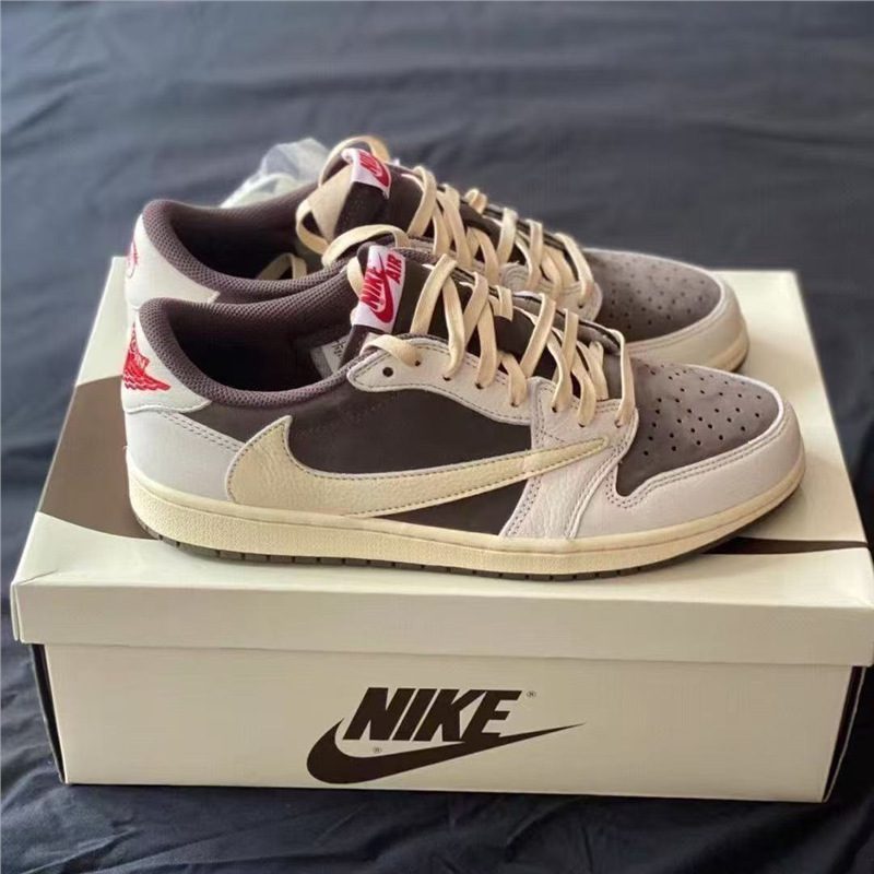 Putian Aj1 Reverse Hook White and Brown Low-Top Retro Versatile Sneakers Casual Basketball Shoes Campus Hiroshi Fujiwara Aj1 Sneakers Putian Aj1 Reverse Hook White and Brown Low-Top Retro Versatile Sneakers Casual Basketball Shoes Campus Hiroshi Fujiwara Aj1 Sneakers