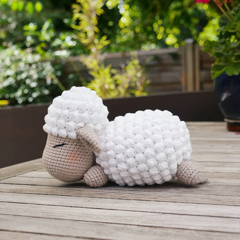Cross-Border Hot-Selling Handmade DIY Crochet Toys of Little Sheep, Little Girls, and Highland Cows, Non-Finished Crochet Dolls, Wholesale in Stock