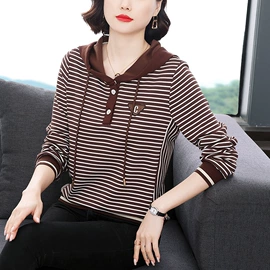 女式T恤;女式卫衣;时尚休闲套装