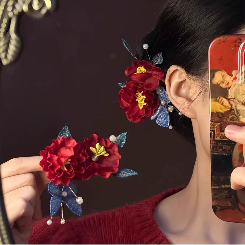Retro Red Camellia Low Ball Head Ancient Style Cheongsam Hair Accessories Qing Han Female Butterfly Hairpin Side Bridal Headdress Retro Red Camellia Low Ball Head Ancient Style Cheongsam Hair Accessories Qing Han Female Butterfly Hairpin Side Bridal Headdress