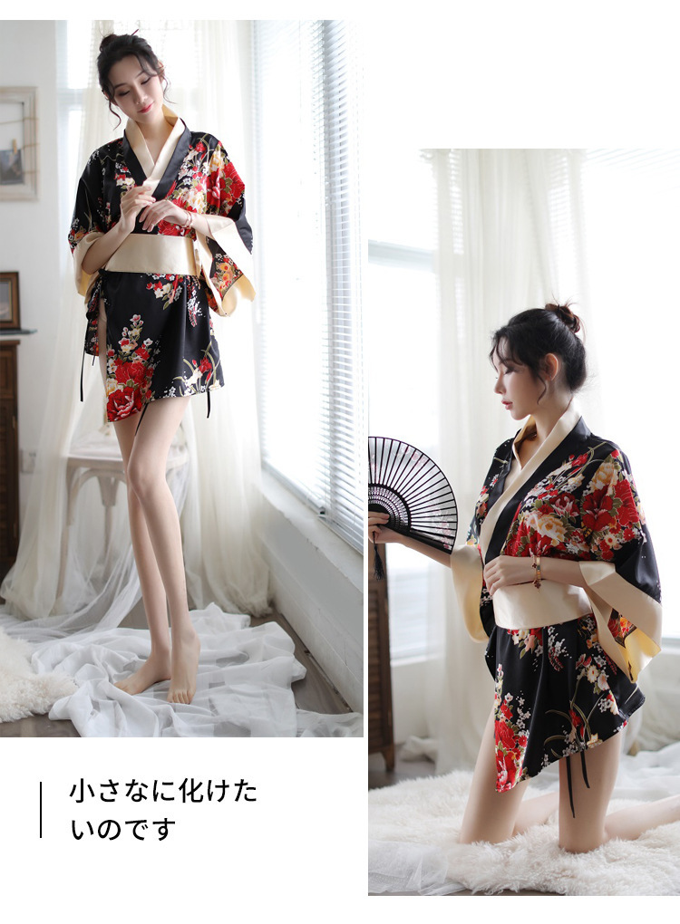Japanese Print Kimono Robe Set with Thong and Belt, Polyester, One Size — detail image 12