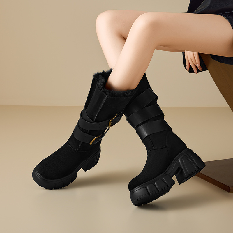 Boot nữ mùa đông kiểu Anh gót vuông 10cm khóa thắt lưng phong cách xe máy — nhung đen
