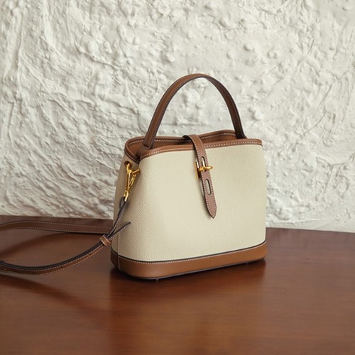 Women's Bucket Bag & Crossbody Bag for Autumn/Winter  - Unique Design, High-end Style, Mother & Child Bag, Hand-held & Single-shoulder Options