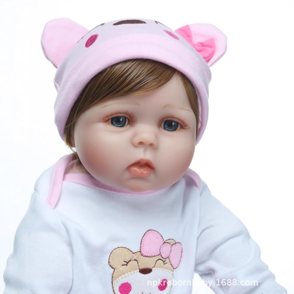 Juguete para niños muñeca de oso rojo muñeca Linda muñeca de simulación de cuerpo de tela